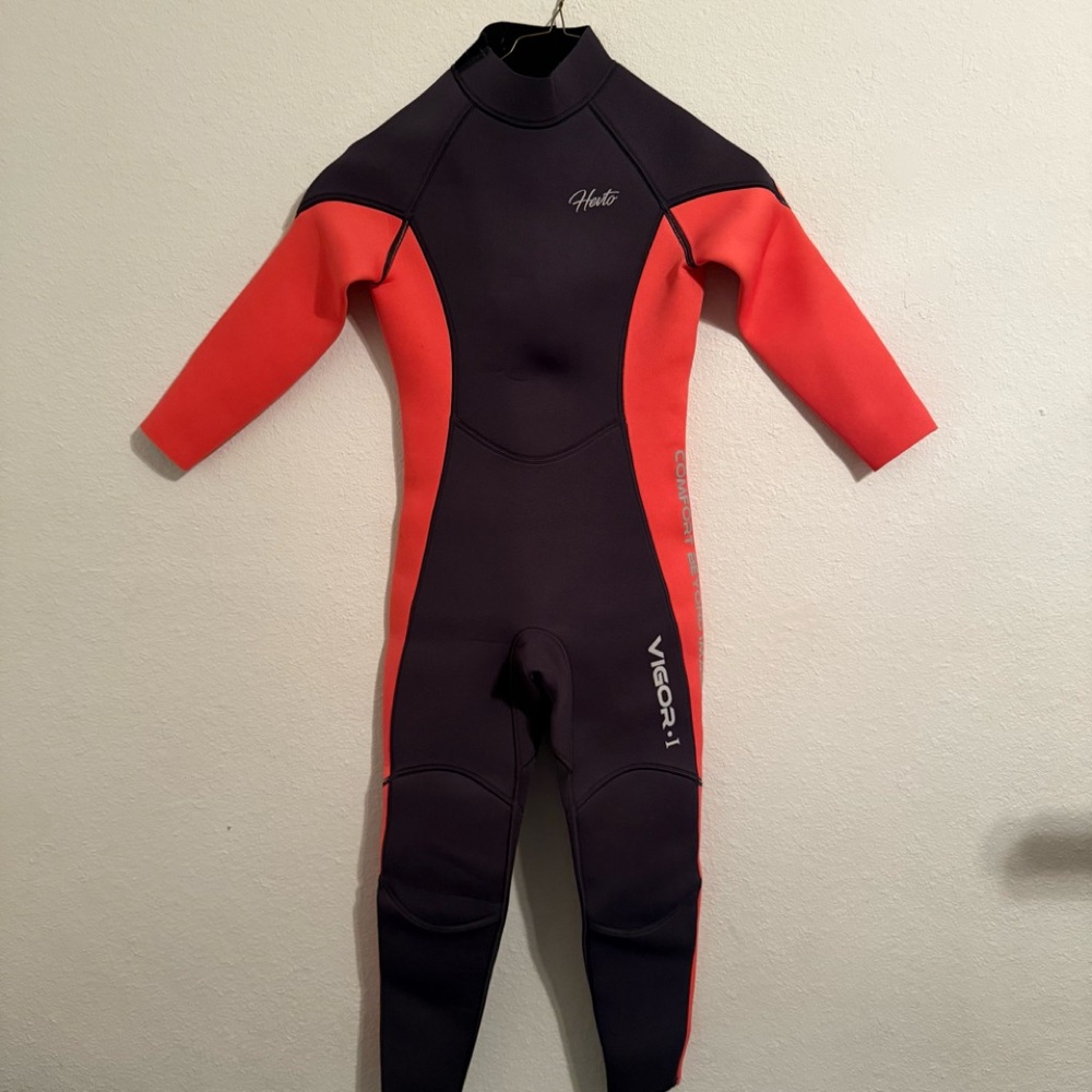 Hevto Kids Youth Full Wetsuit Orange/Grey Size 10 boy or girl